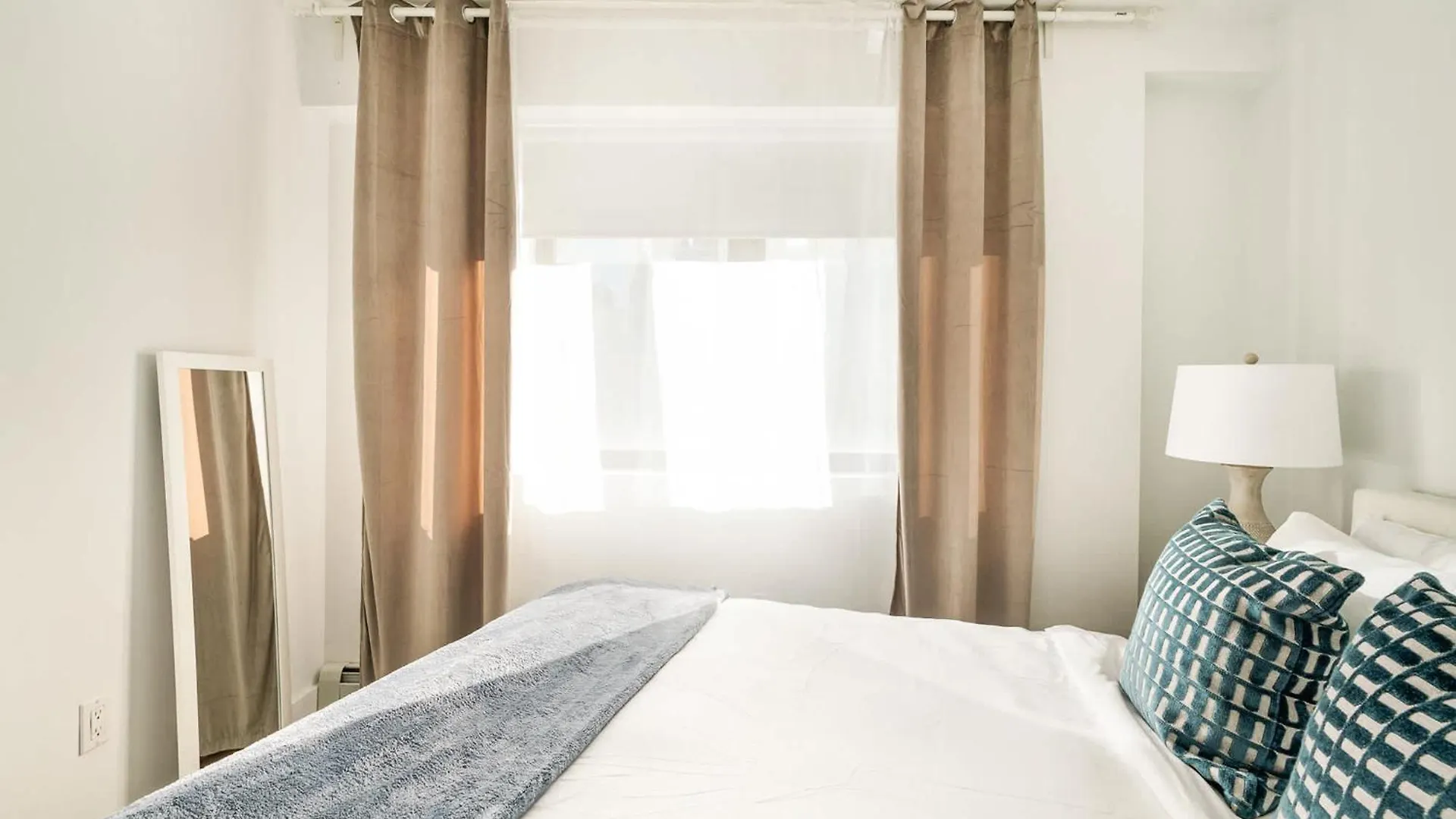 ニューヨーク809-5A Gorgeous New 1Br Heart Of Midtownアパートメント 米国